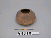 藏品(小口素面陶罐)的圖片